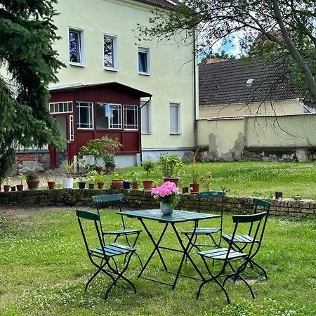 Stadtrandtraum Flughafen Porsche Messe Leipzig * シュクロイディッツ